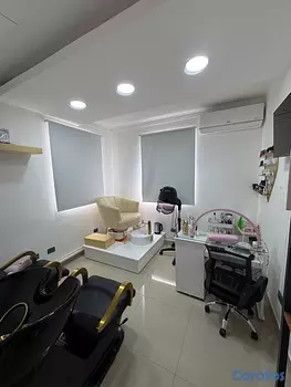 negocios en venta - Vendo salón de belleza por motivo de viaje 