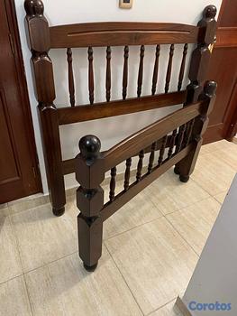 electrodomesticos - Cama Twin como nueva sin colchón 
Neverita Avanti negra para habitacion