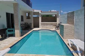 casas vacacionales y villas - Tu Refugio de Lujo y Privacidad en el Corazón de La Romana con Piscina Privada