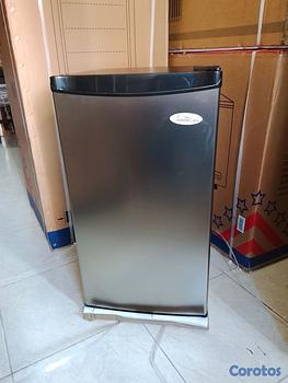 electrodomesticos - Nevera ejecutiva American 3.2 pc.color silver.