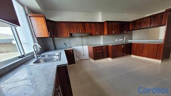 apartamentos - Apartamento en venta en el Sector El Condado, de 3 habitaciones
