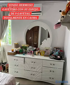 muebles y colchones - GAVETERO CON SU ESPEJO DE 9 GAVETAS, EN CAOBA.
