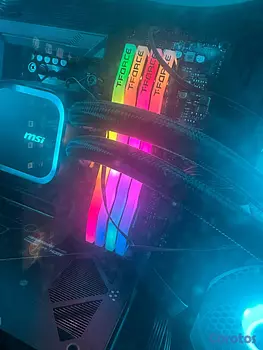 computadoras y laptops - TEAMGROUP T-Force Delta RAM RGB Black DDR5 6000mhz