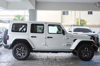 jeepetas y camionetas - Jeep Wrangler Unlimited Sahara