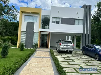 casas vacacionales y villas - 🏰 Hermosa villa en venta, ubicada en playa nueva Romana