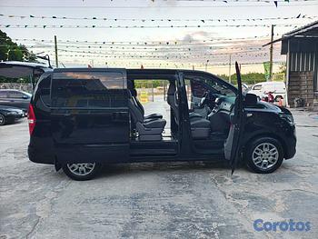 jeepetas y camionetas - HYUNDAI GRAND STAREX 2020 RECIEN IMPORTADA ESTA NU