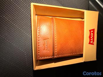 carteras y maletas - Cartera, Levis original, color Brown en piel nueva