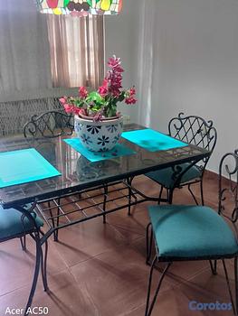 muebles y colchones - Comedor de hierro con tope de cristal 4 sillas Wha