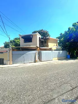casas - Casa en Alquiler Para Fines Comerciales en Viejo A