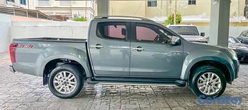 jeepetas y camionetas - Isuzu DMAX LS 2020