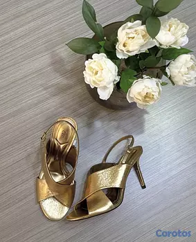 zapatos para mujer - Zapatillas Zara nuevas doradas