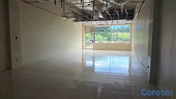 oficinas y locales comerciales - Alquilo Local en ubicación estratégica en AV. Rómulo ideal para SPA, Oficina