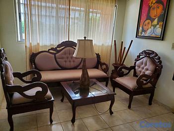 muebles y colchones - Vendo juego de muebles en caoba.