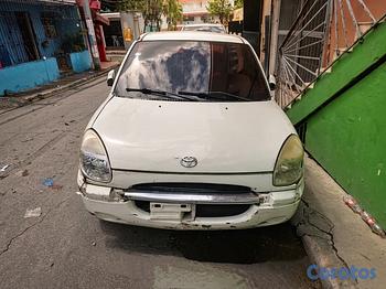 carros - Toyota Duet 2002