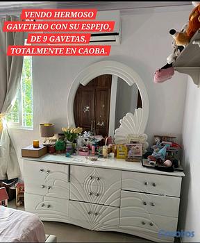 muebles y colchones - GAVETERO CON SU ESPEJO DE 9 GAVETAS, EN CAOBA.