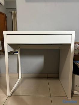 muebles y colchones - Escritorio blanco IKEA 