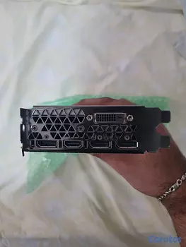 computadoras y laptops - NVIDIA GTX 1080 Founders Edition 8GB GDDR5X - Santo Domingo