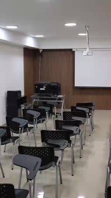 Alquiler de Salón para Reuniones y Capacitaciones 