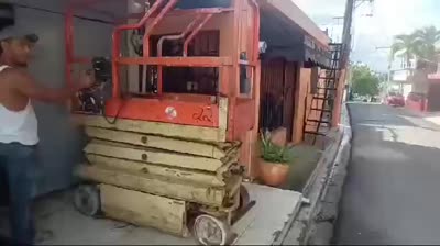 esto es un vehículo Pesado un elevador j l G de 19 pies